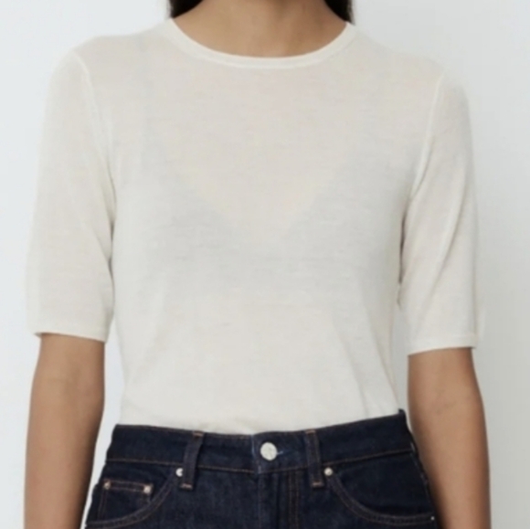 Toteme Thin 100% Cashmere T-Shirt in Bone Sz XS NWT - Picture 2 of 11